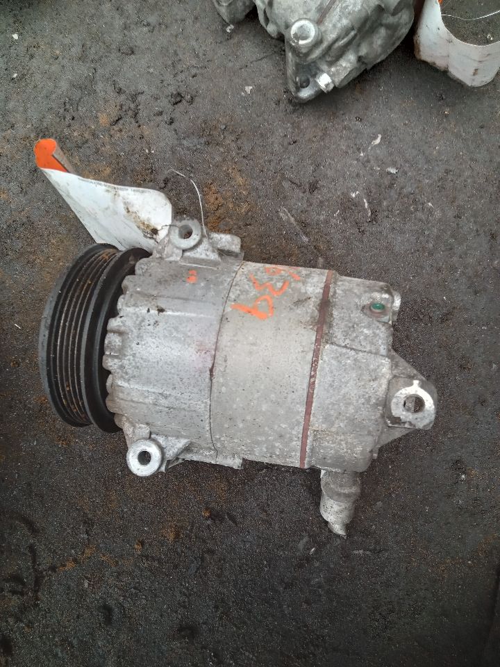 2015 CHEVROLET EQUINOX 4Cyl Gas Flex Fuel 2.4 AC COMPRESSOR - 203142