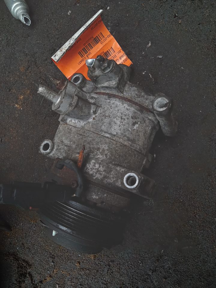 2013 DODGE CARAVAN 6cyl Gasoline 3.6 AC COMPRESSOR - 203143