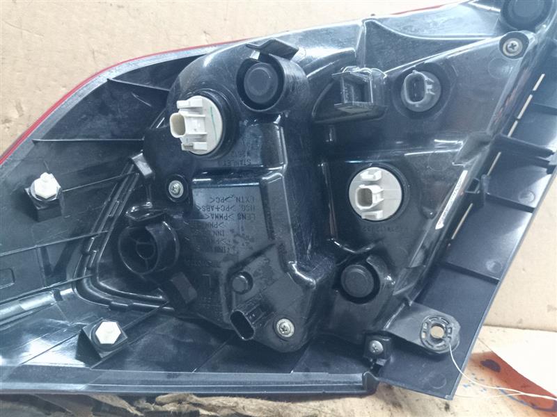 2021 HONDA CIVIC Left TAIL LAMP - 203208 — photo 3
