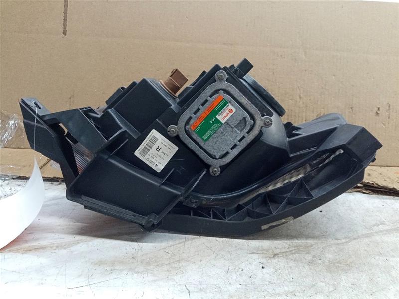 2009 FORD FLEX 6cyl Gasoline 3.5 Right HEADLAMP ASSEMBLY - 203641 — photo 6
