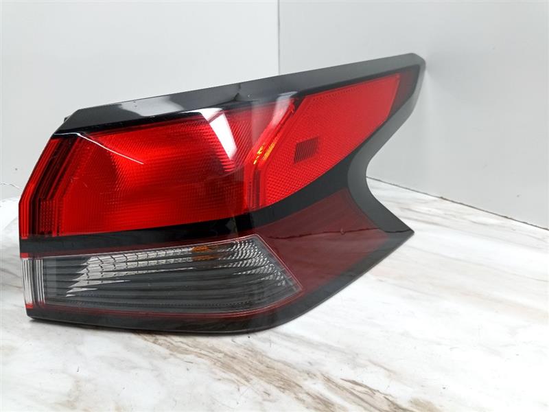 2021 NISSAN VERSA Right TAIL LAMP - 20427