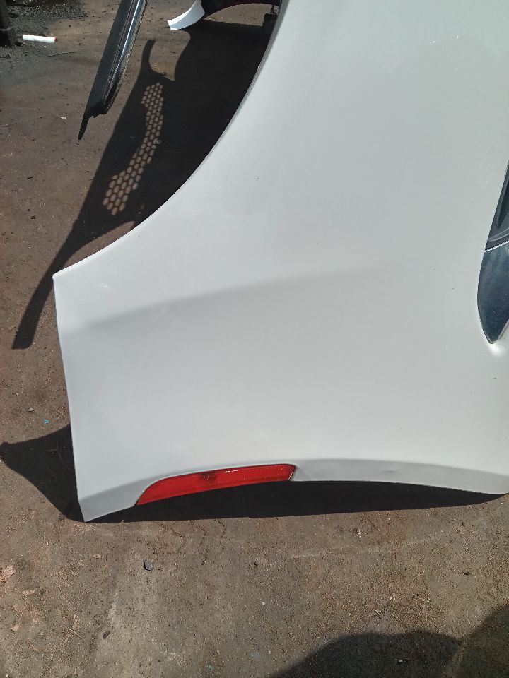 2015 CHRYSLER 200 4cyl Gasoline 2.4 BUMPER ASSY, FRONT - 204574 — photo 7