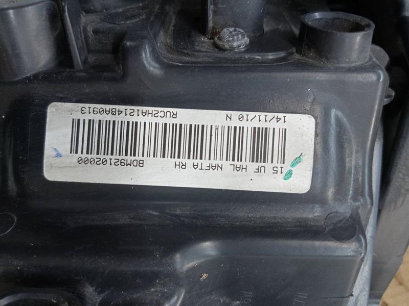 2015 CHRYSLER 200 4cyl Gasoline 2.4 Right HEADLAMP ASSEMBLY - 204703 — photo 4