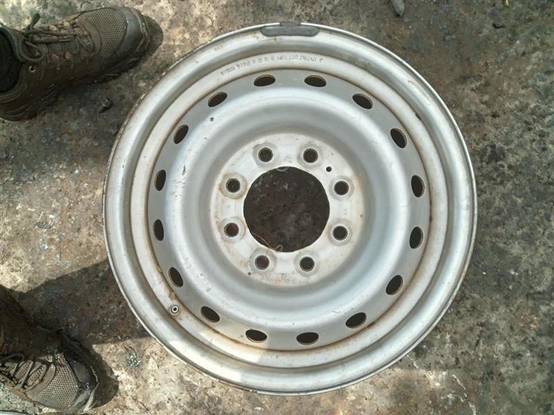 2017 NISSAN NV 1500 4.0L 6cyl Gasoline VVT WHEEL - 204797