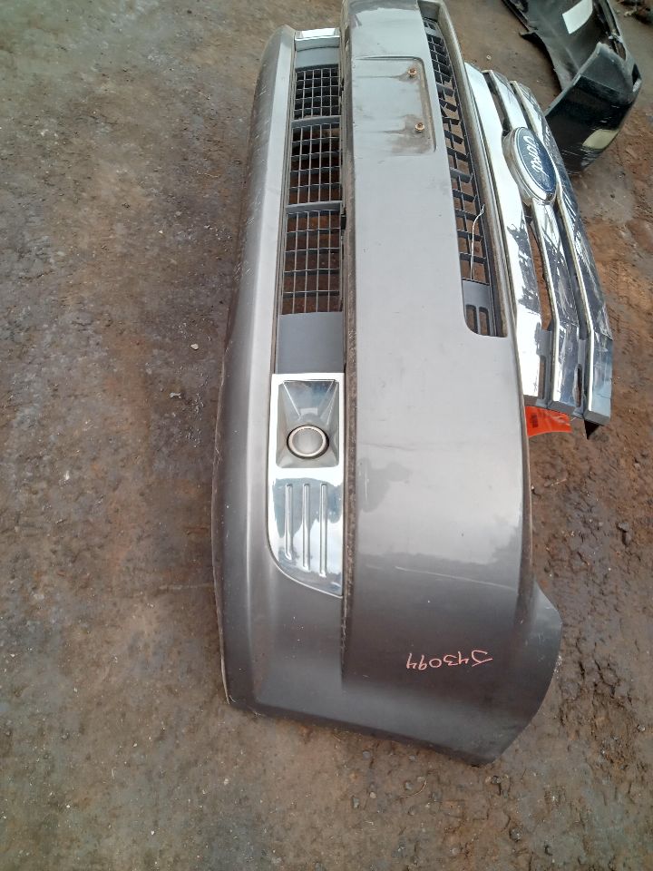 2010 FORD FLEX 6cyl Gasoline 3.5 GRILLE - 205031