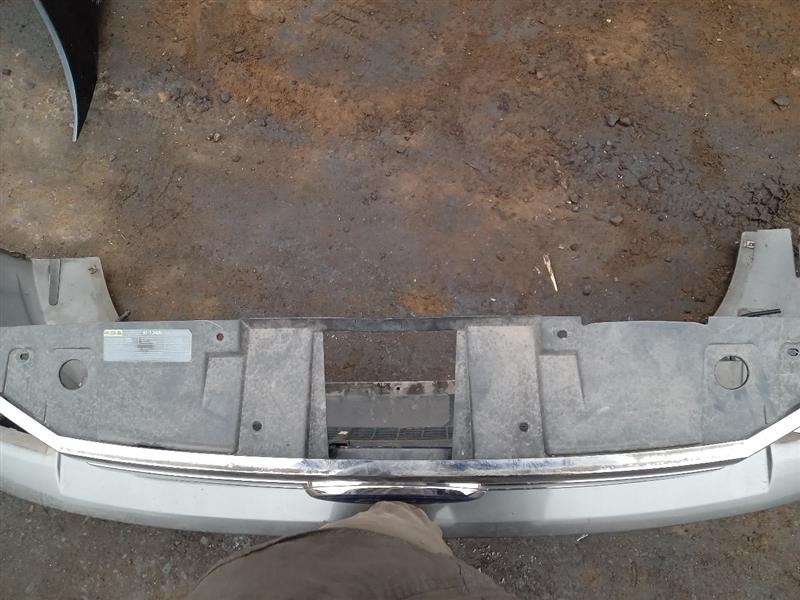 2010 FORD FLEX 6cyl Gasoline 3.5 GRILLE - 205031 — photo 8
