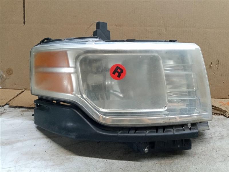 2010 FORD FLEX 6cyl Gasoline 3.5 Right HEADLAMP ASSEMBLY - 205208
