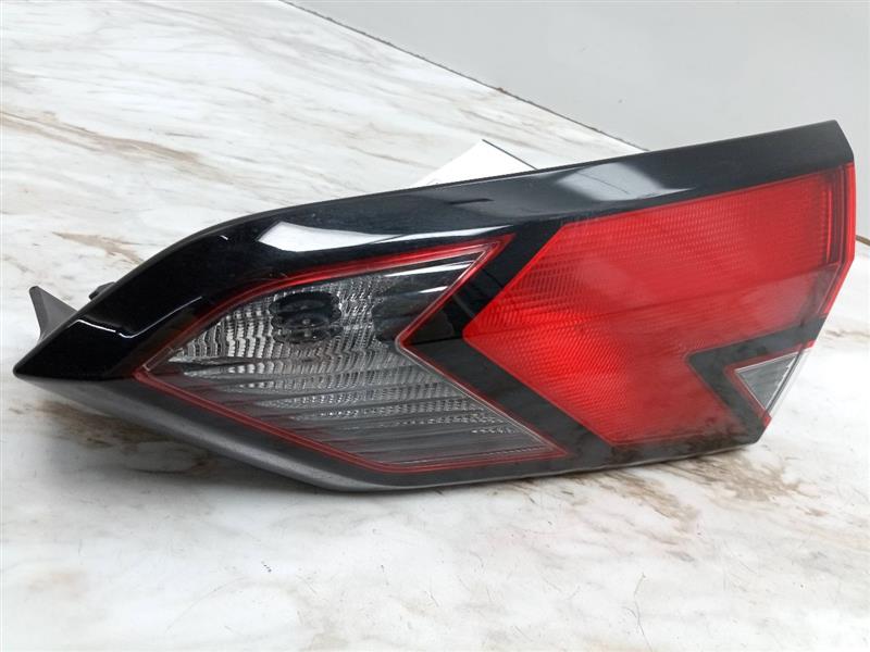 2021 NISSAN VERSA Right TAIL LAMP - 20554 — photo 2