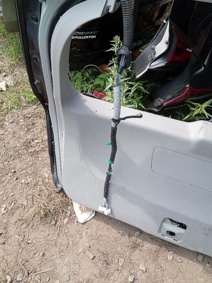 2011 HONDA ODYSSEY 6cyl Gasoline 3.5 Decklid  Tailgate - 205620 — photo 8
