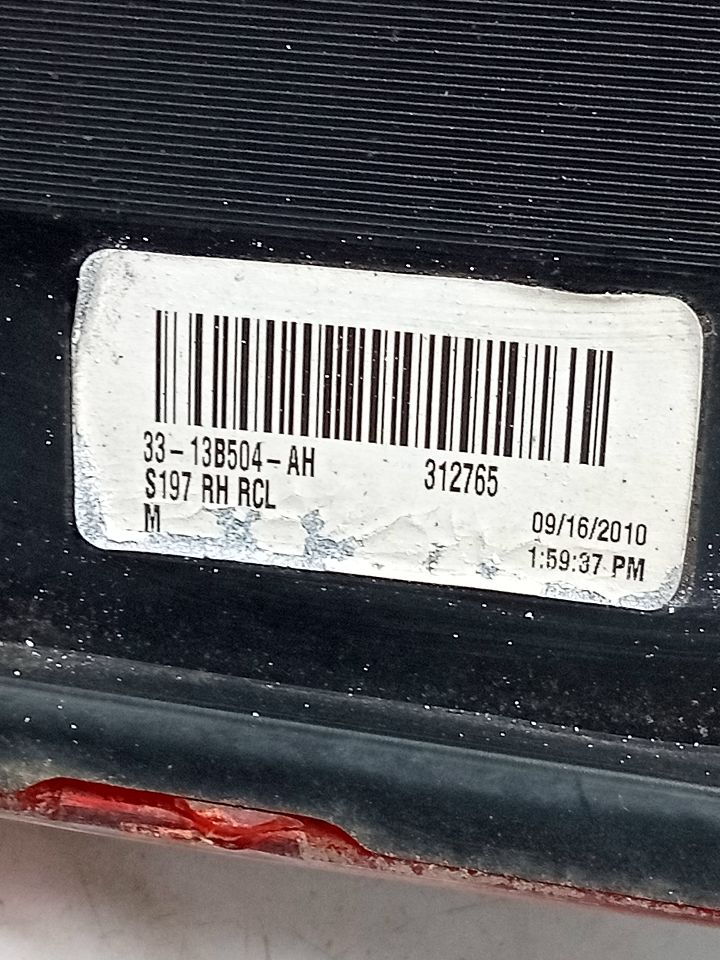 2011 FORD MUSTANG 6cyl Gasoline 3.7 Right TAIL LAMP - 20732 — photo 4