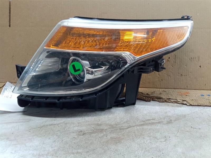 2013 FORD EXPLORER 6cyl Gasoline 3.5 Left HEADLAMP ASSEMBLY - 207809
