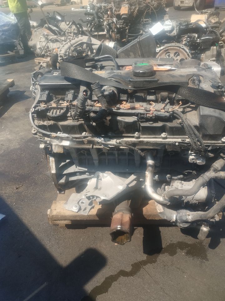 2008 BMW X5 6cyl Gasoline 3.0 ENGINE ASSEMBLY - 208719 — photo 3