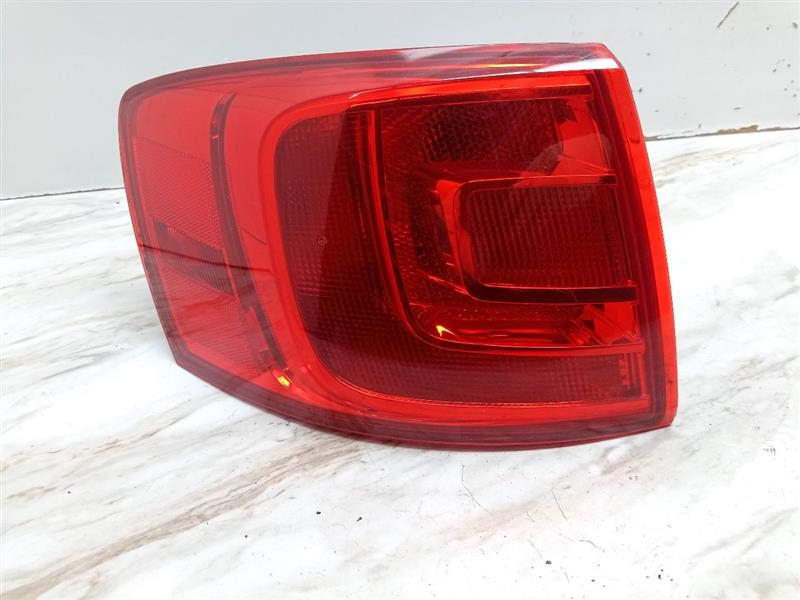 2011 VOLKSWAGEN JETTA 5cyl Gasoline 2.5 Left TAIL LAMP - 20946