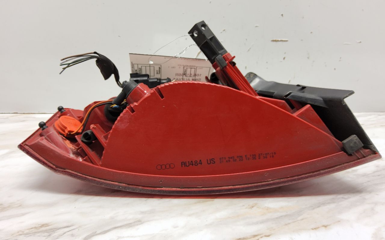 2009 AUDI A5 Right TAIL LAMP - 2097 — photo 3