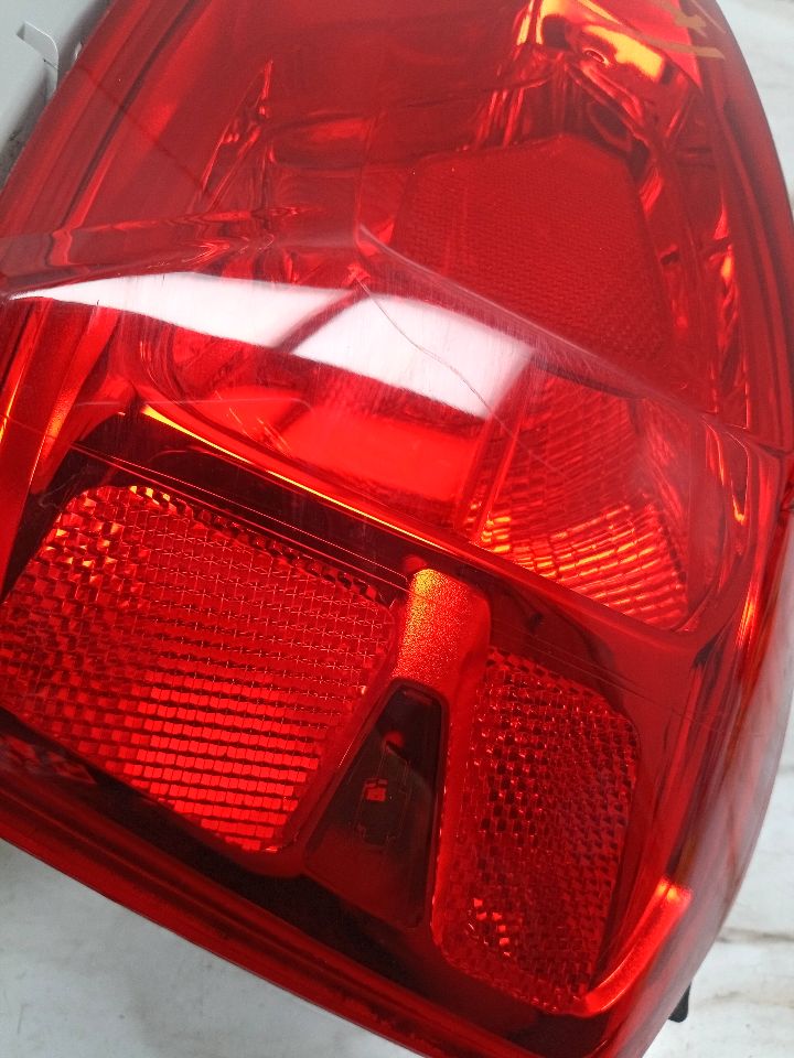 2019 CHEVROLET IMPALA 3.6L 6cyl Gasoline VVT Right TAIL LAMP - 20977 — photo 3