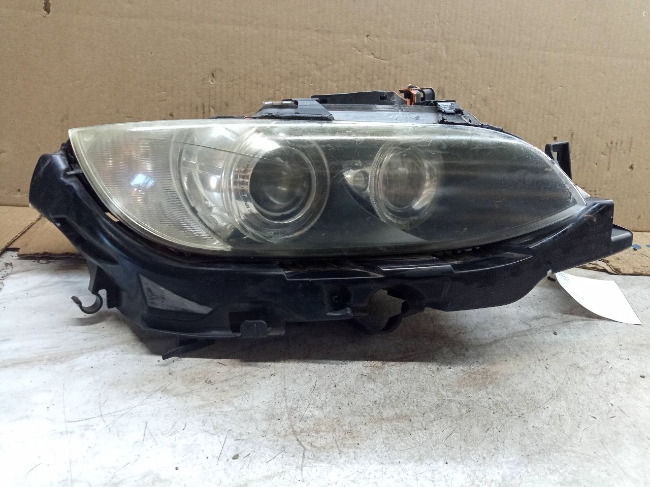 2007 BMW 328i 6cyl Gasoline 3.0 Right HEADLAMP ASSEMBLY - 210047