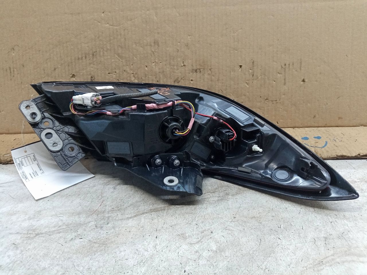 2022 SUBARU BR-Z Right TAIL LAMP - 210049 — photo 3