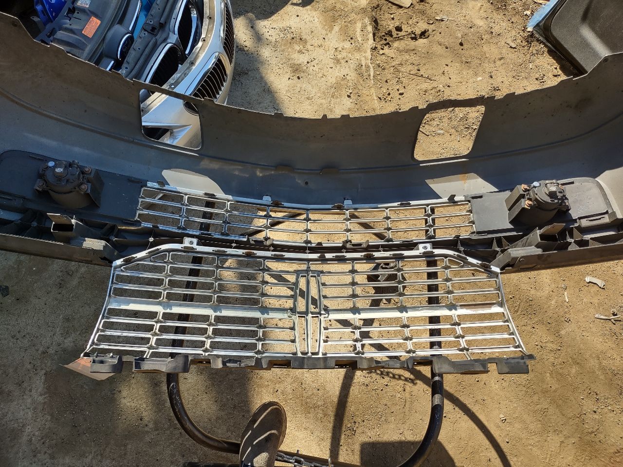 2008 LINCOLN NAVIGATOR 8cyl Gasoline 5.4 3-valv BUMPER ASSY, FRONT - 210250 — photo 3