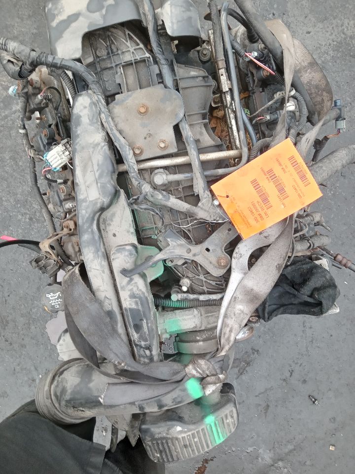 2010 GMC YUKON 8cyl Gasoline 5.3 FLEX ENGINE ASSEMBLY - 210279 — photo 5