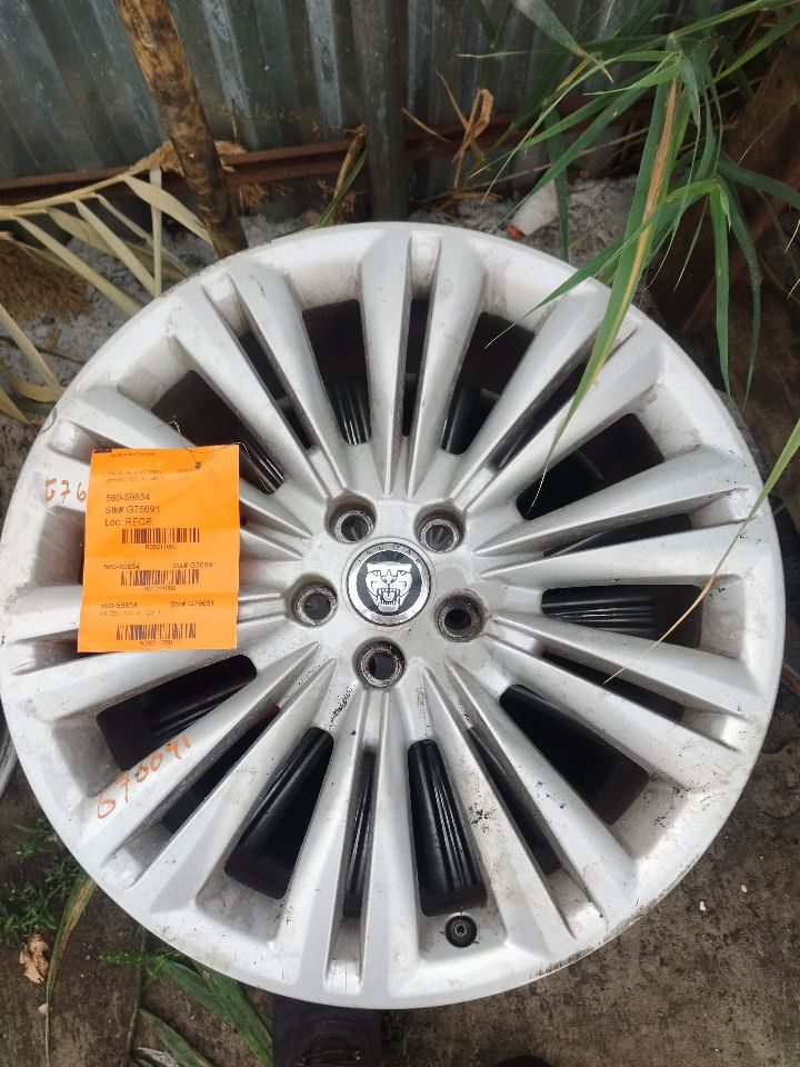 2013 JAGUAR XF 6cyl Supercharged 3.0 WHEEL - 211050