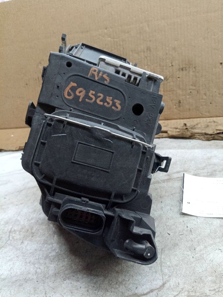 2011 AUDI Q5 6cyl Gasoline 3.2 Right HEADLAMP ASSEMBLY - 211076 — photo 7