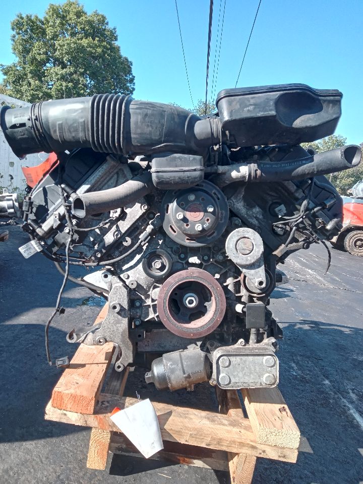 2011 HYUNDAI GENESIS 8cyl Gasoline 4.6 ENGINE ASSEMBLY - 211430 — photo 5