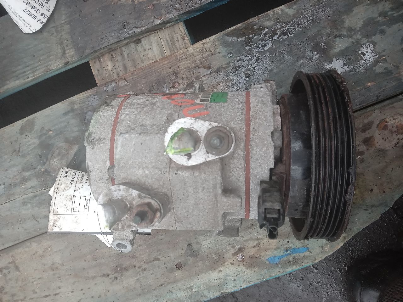 2012 JEEP LIBERTY 6cyl Gasoline 3.7 AC COMPRESSOR - 211754 — photo 3
