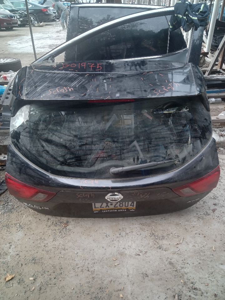 2018 NISSAN ROGUE SPORT 2.0L 4cyl Gasoline VVT Decklid  Tailgate - 211908