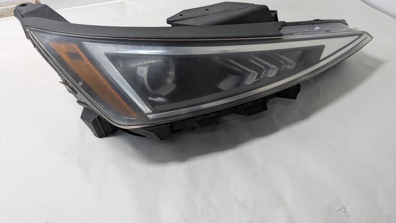 2020 HYUNDAI ELANTRA 2.0L 4cyl Gasoline VVT Right HEADLAMP ASSEMBLY - 213836