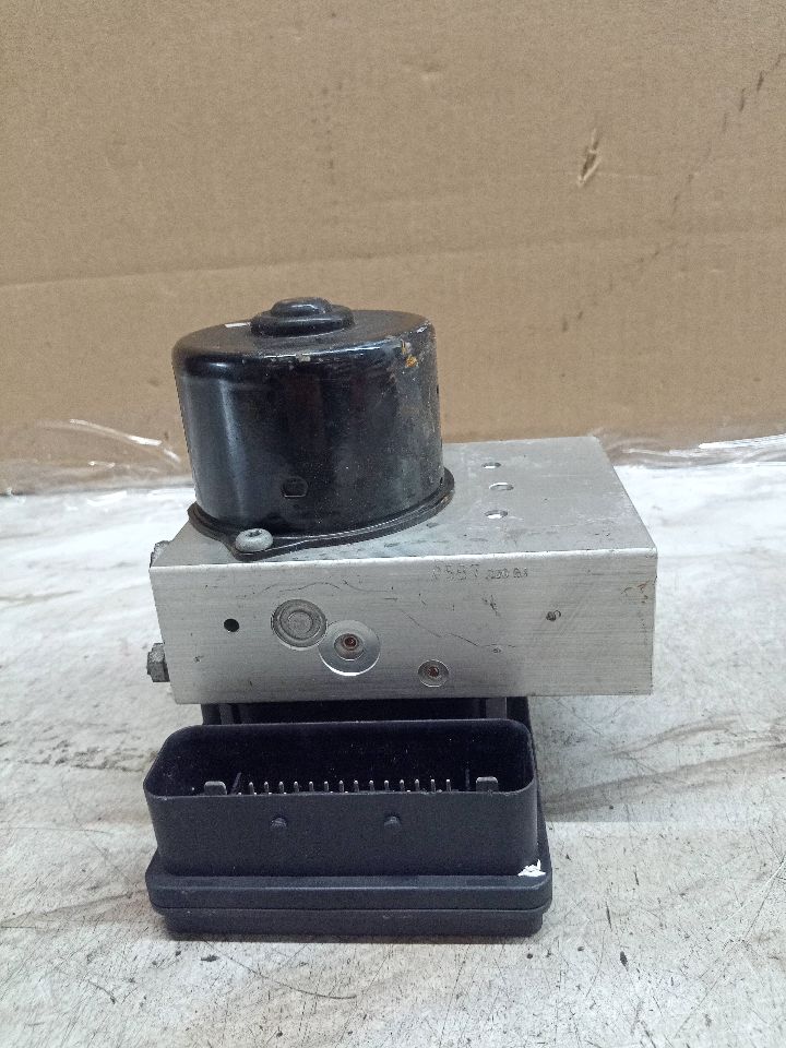 2003 MERCEDES-BENZ CLK Anti-lock Brake Pts - 213874