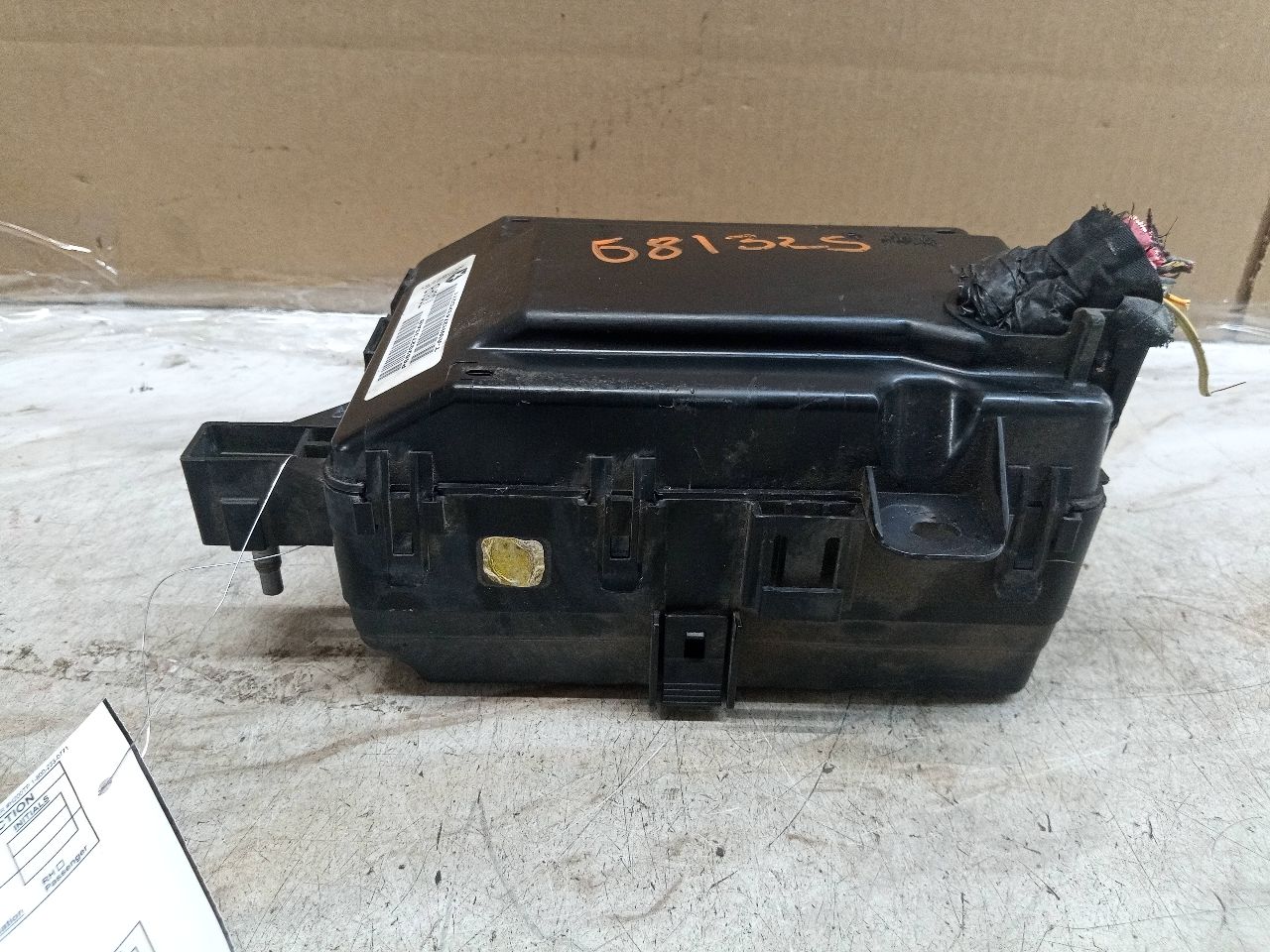 2014 CHRYSLER 300 6cyl Gasoline 3.6 Fuse Box, Engine - 213885