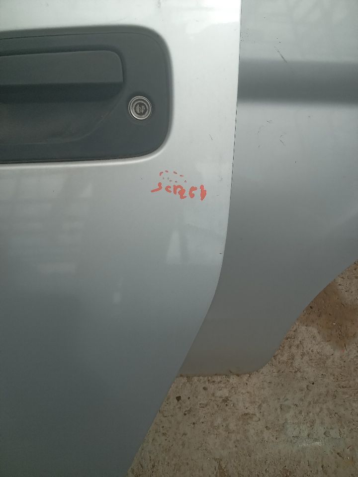 2015 NISSAN NV200 Left DOOR ASSEMBLY, FR - 214882 — photo 2
