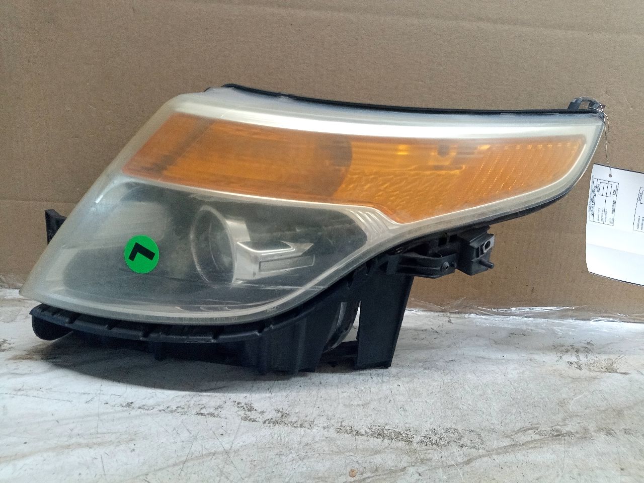 2011 FORD EXPLORER 6cyl Gasoline 3.5 Left HEADLAMP ASSEMBLY - 215106 — photo 1