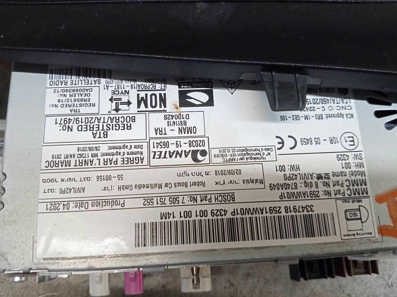 2022 MITSUBISHI OUTLANDER 2.5L 4cyl Gasoline Radio Audio - 215279 — photo 4