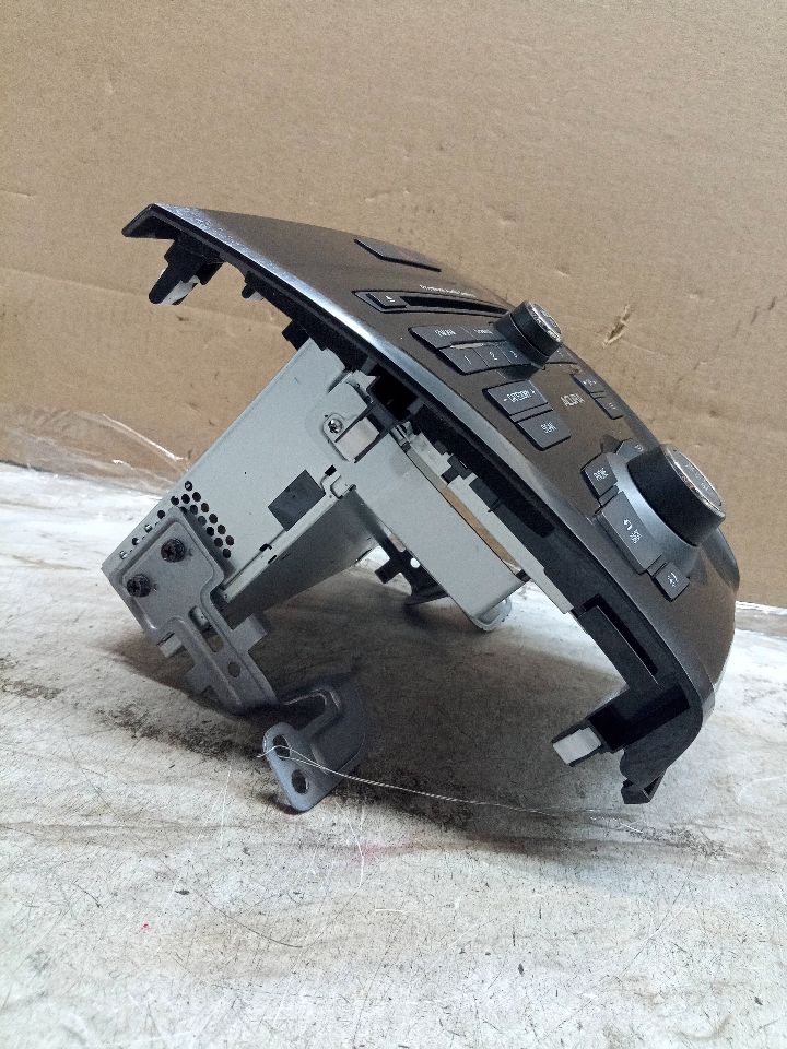 2013 ACURA ILX 2.0L 4cyl Gasoline VVT Radio Audio - 215498 — photo 7