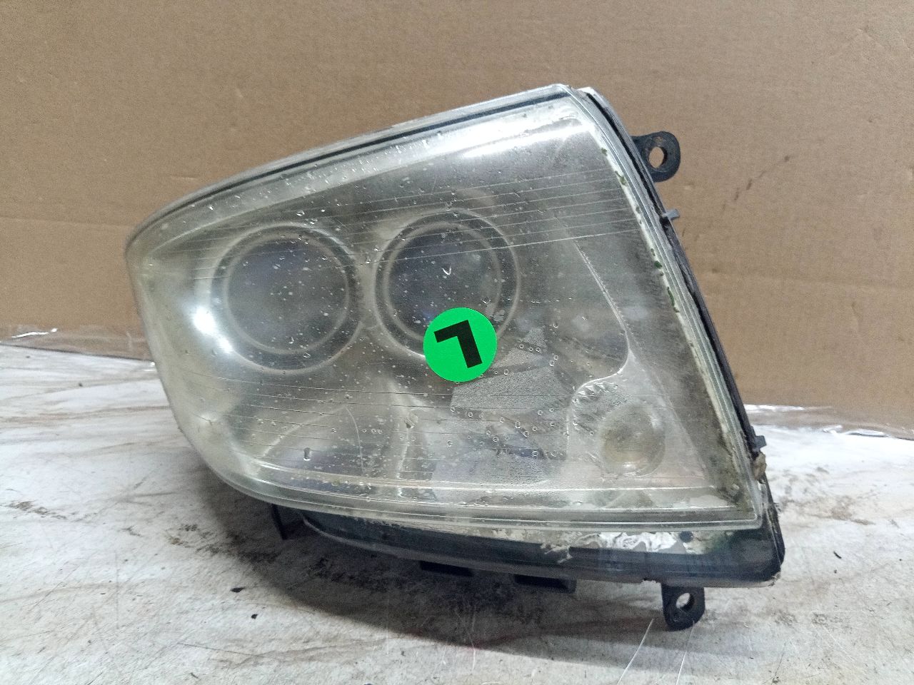 2008 CADILLAC STS Left HEADLAMP ASSEMBLY - 215819