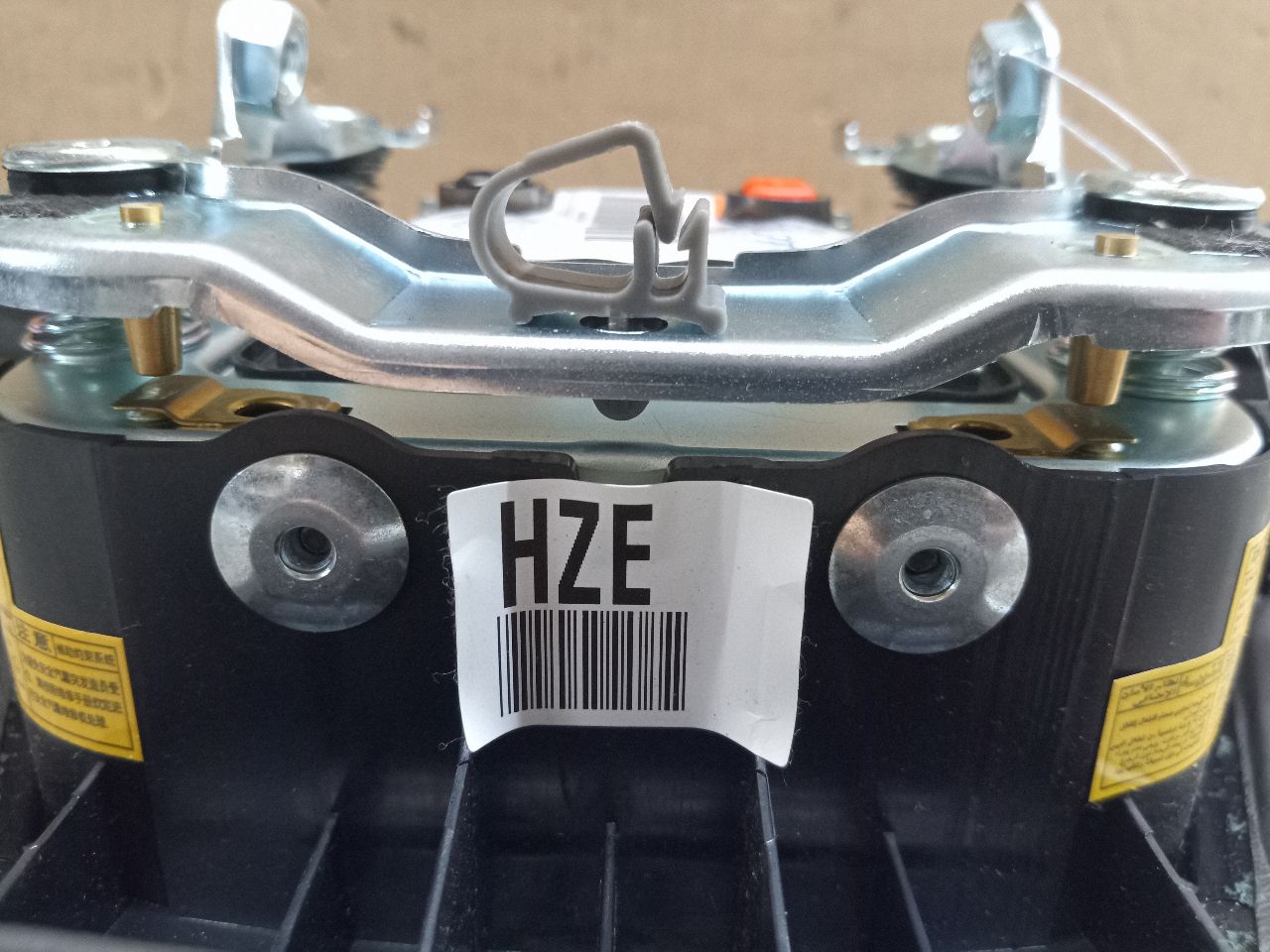 2012 HYUNDAI EQUUS 8cyl Gasoline 5.0 Left AIR BAG - 216208 — photo 4