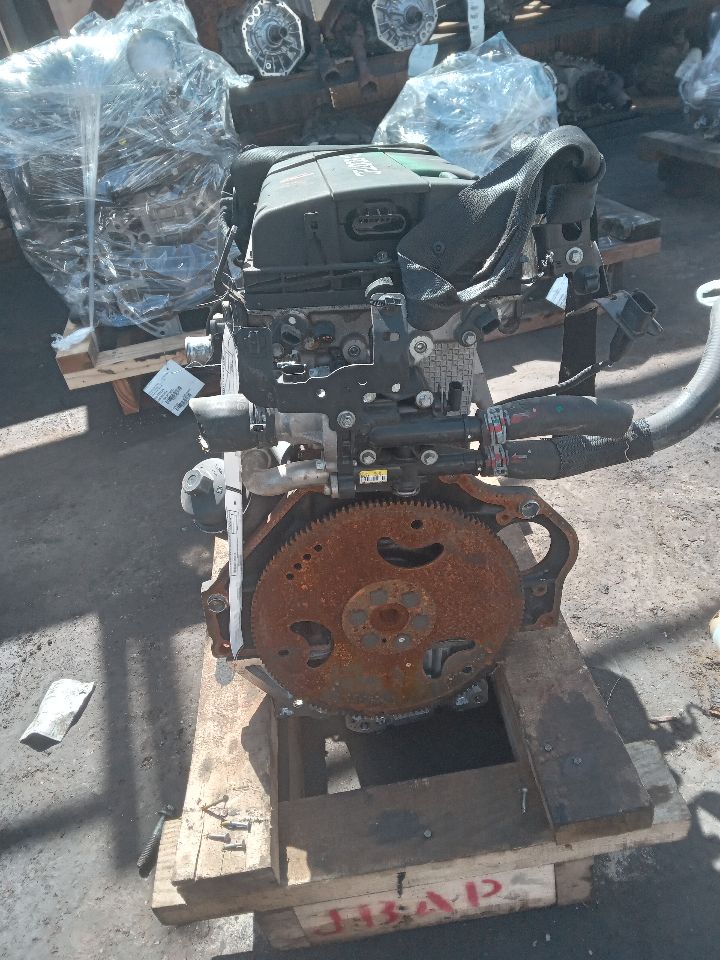 2012 CHEVROLET SONIC 4cyl Gasoline 1.8 ENGINE ASSEMBLY - 217590 — photo 4