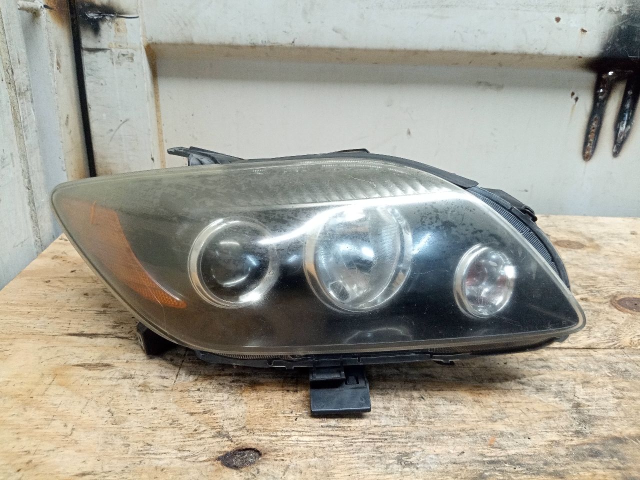 2009 SCION XB Right HEADLAMP ASSEMBLY - 217595