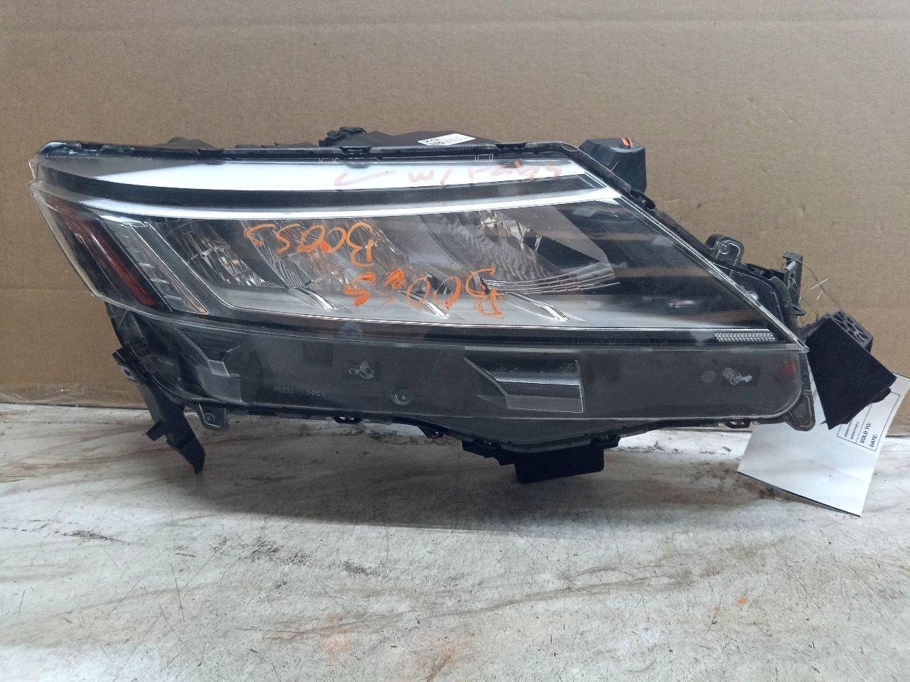 2020 MITSUBISHI OUTLANDER SPORT 2.0L 4cyl Gasoline Right HEADLAMP ASSEMBLY - 218078