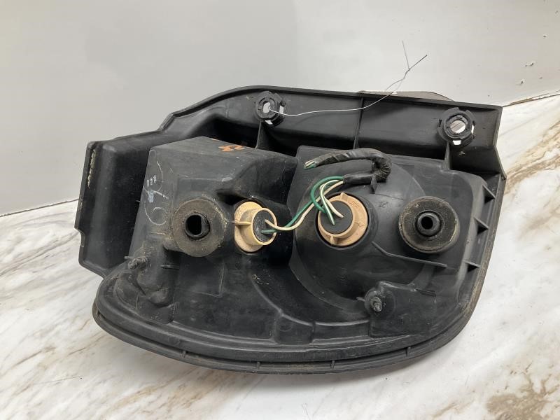 1999 LEXUS RX300 Right TAIL LAMP - 2181 — photo 2