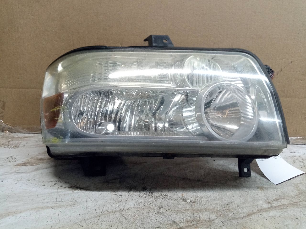 2005 INFINITI QX56 8cyl Gasoline 5.6 Right HEADLAMP ASSEMBLY - 218290