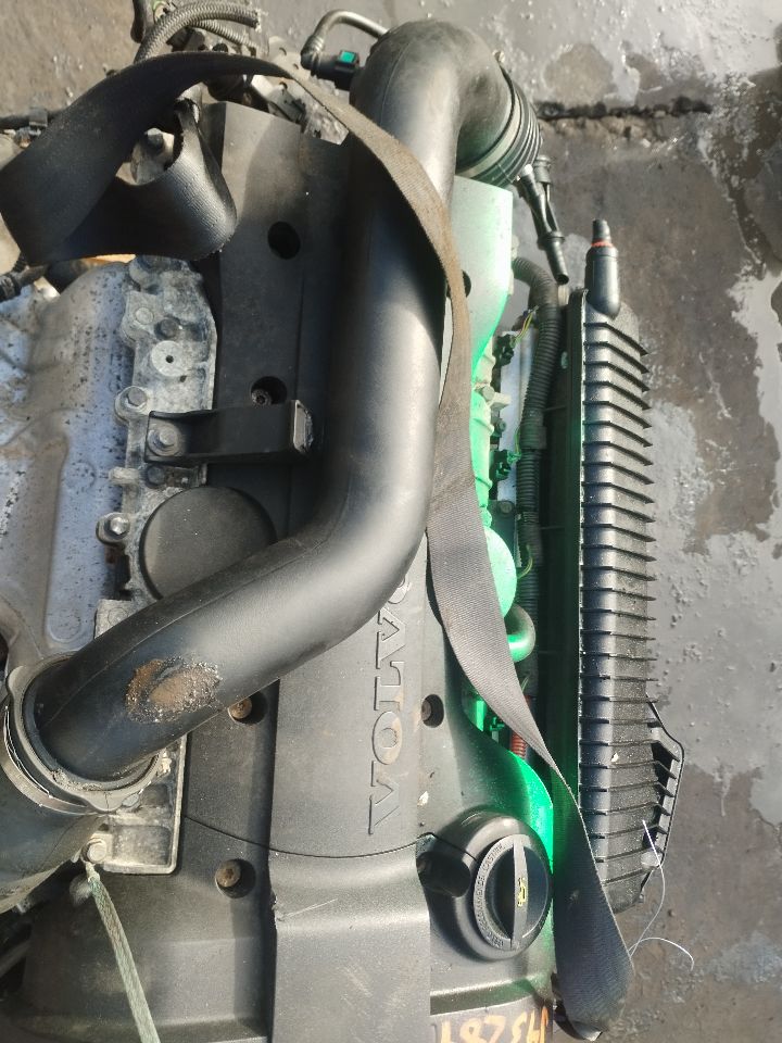 2011 VOLVO 40 SERIES 5cyl Gasoline Turbo 2.5 ENGINE ASSEMBLY - 218553 — photo 5