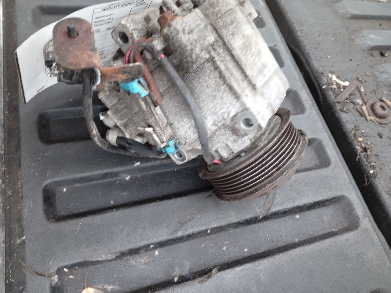 2015 CHEVROLET SONIC 4cyl Gasoline 1.8 AC COMPRESSOR - 218565 — photo 4