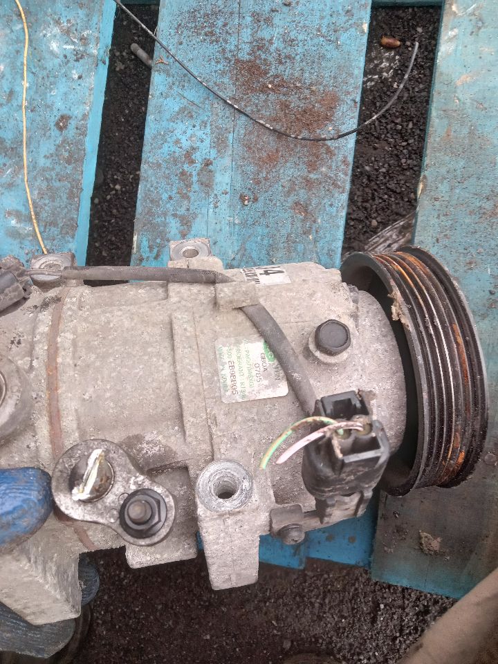 2011 KIA OPTIMA 4cyl Gasoline 2.4 AC COMPRESSOR - 218570 — photo 3
