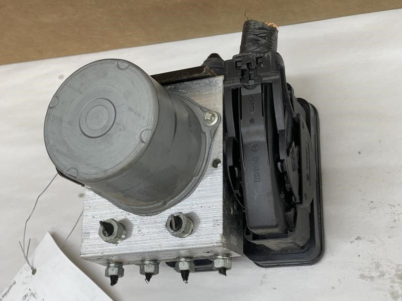 2019 SUBARU FORESTER Anti-lock Brake Pts - 2192 — photo 3