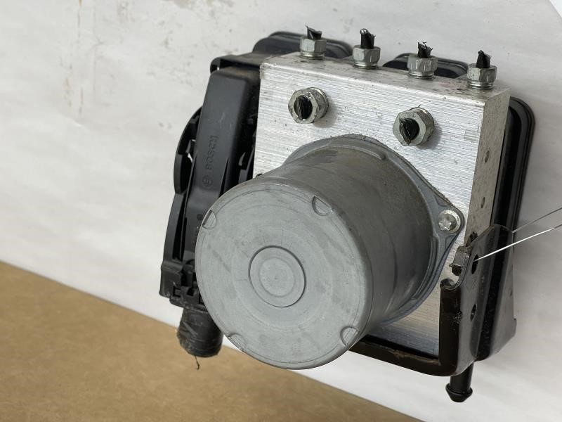 2019 SUBARU FORESTER Anti-lock Brake Pts - 2192 — photo 4