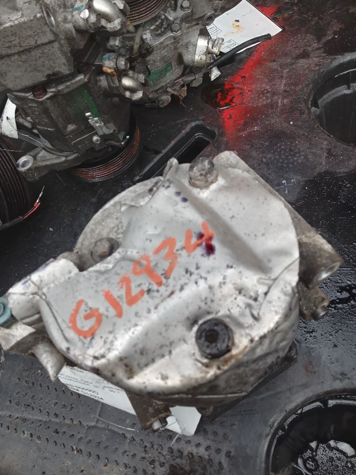 2006 LINCOLN NAVIGATOR 8cyl Gasoline 5.4 AC COMPRESSOR - 219816 — photo 5