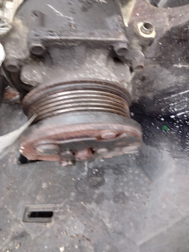 2006 LINCOLN NAVIGATOR 8cyl Gasoline 5.4 AC COMPRESSOR - 219816 — photo 7