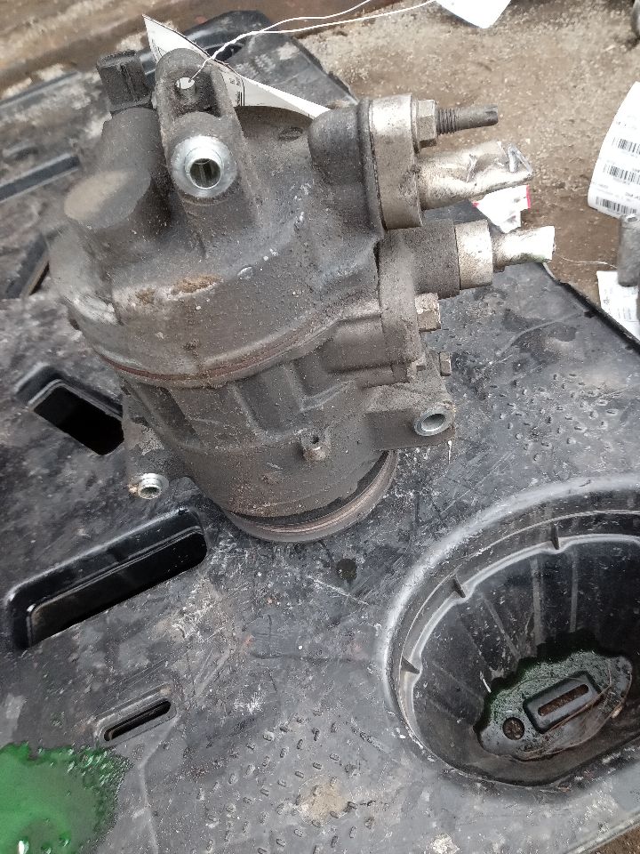 2013 FORD FUSION 4cyl Gasoline 2.5 AC COMPRESSOR - 219824 — photo 3